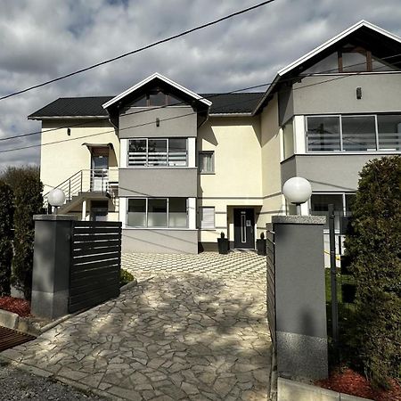 Apartmani Lotus Vrdnik Exterior foto