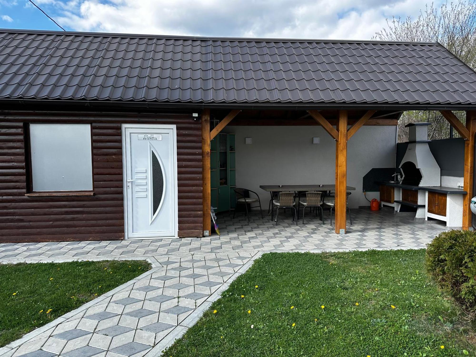 Apartmani Lotus Vrdnik Exterior foto