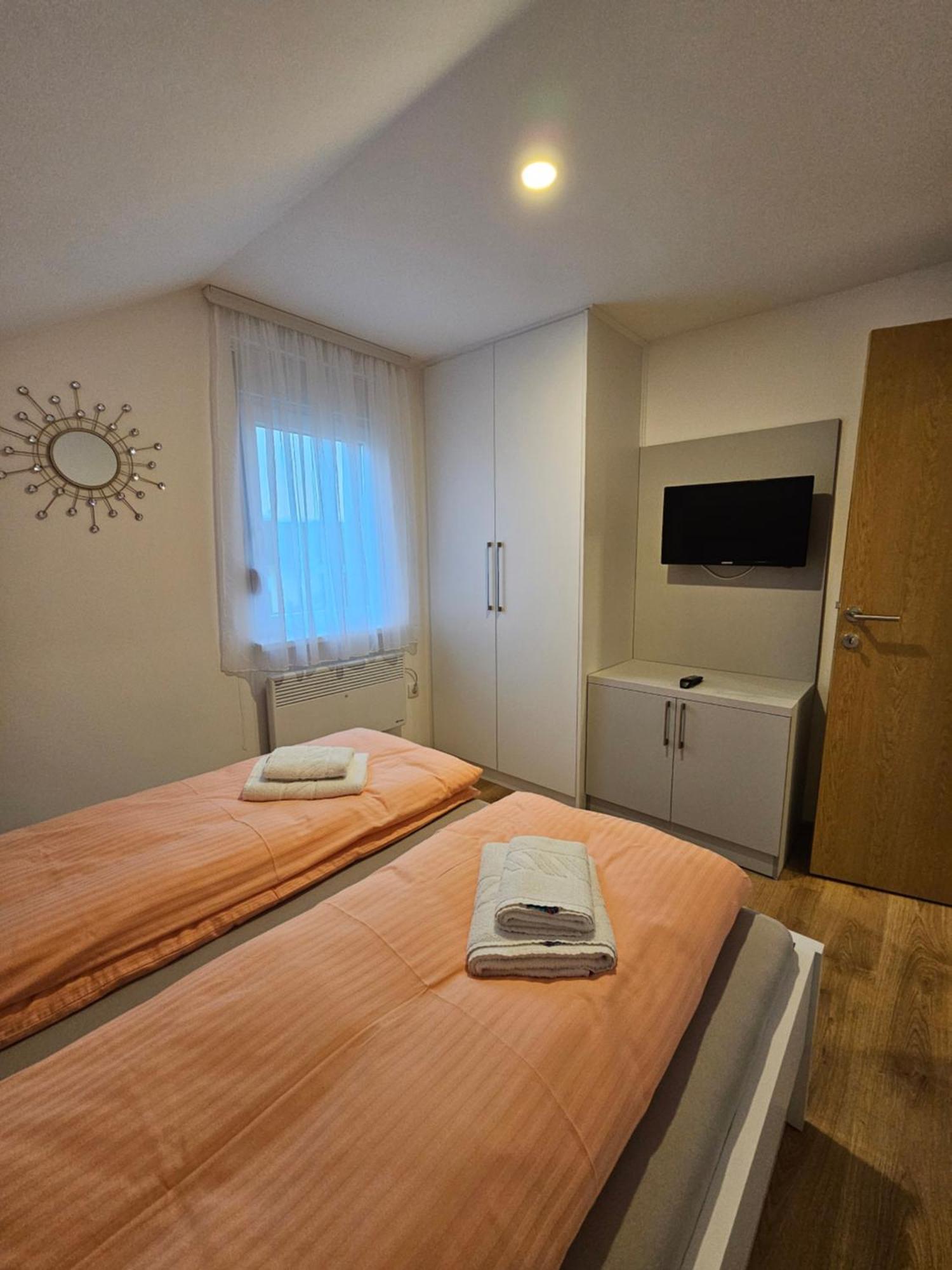 Apartmani Lotus Vrdnik Exterior foto