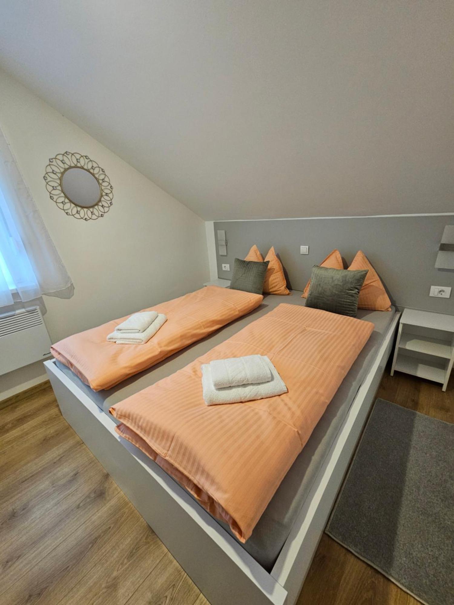 Apartmani Lotus Vrdnik Exterior foto